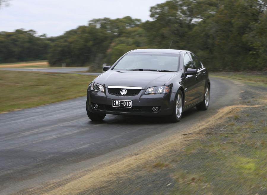  Holden Calais 2006 года  (фото 28 из 29)